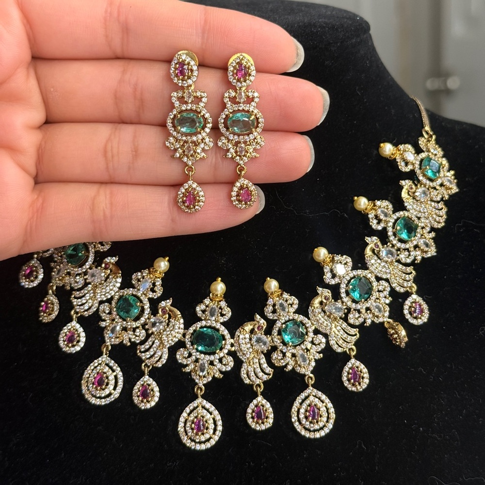 Elegant Necklace and Earring Set